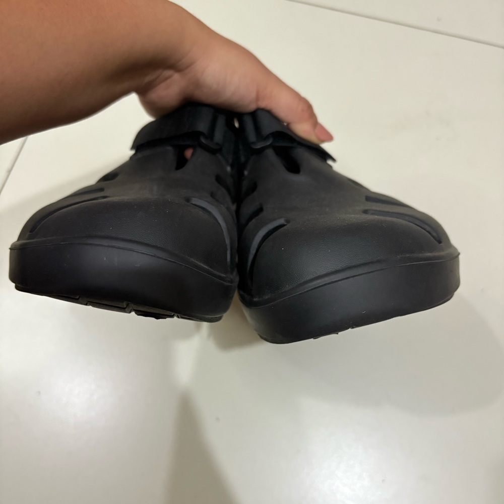 SOLD-Oofos 1300 Men's OOCANDOO Black Sandals Size 12 - Picture 8 of 9